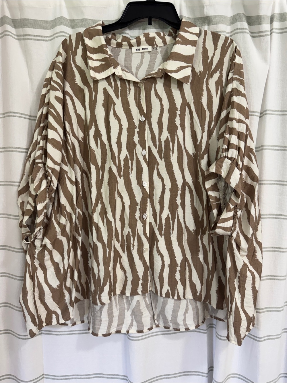 Zebra-Print Button Front Shirt in Brown & Cream